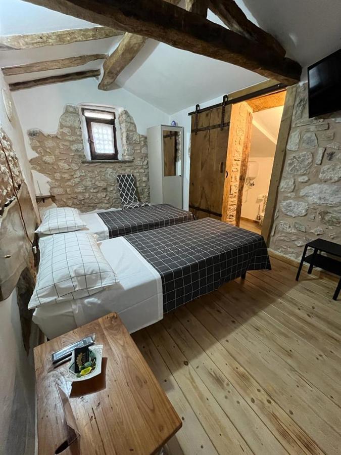 Bed and Breakfast Domus Vela Fornelli Exterior foto